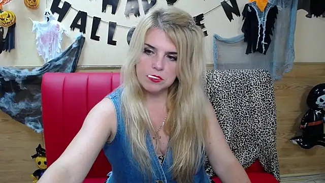 Julya_Barbi's cam snapshot