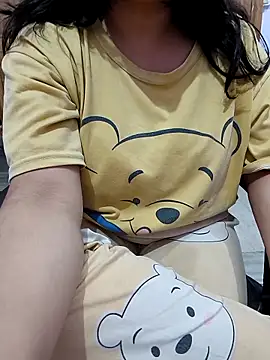 roshni_agrawal0's cam snapshot