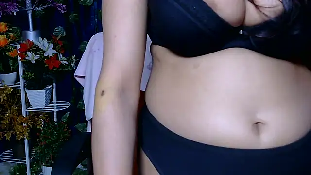 Lucky_Flora's cam snapshot