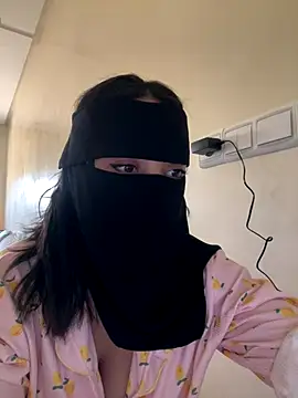 Rasha-arabic live sex cam