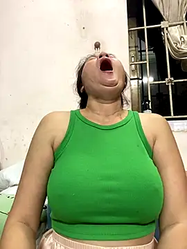 Bollozzy_89 live sex cam