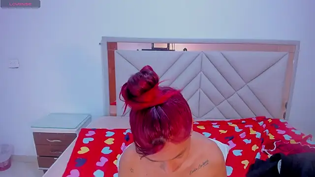 gime_lara's cam snapshot