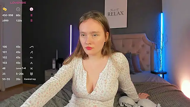 ErikaGreen's cam snapshot