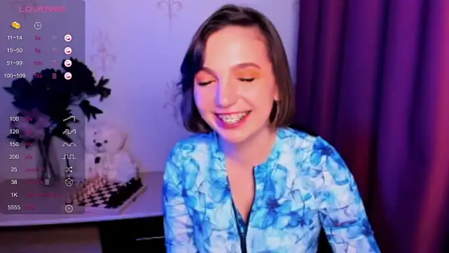 KindHazelHere_'s cam snapshot