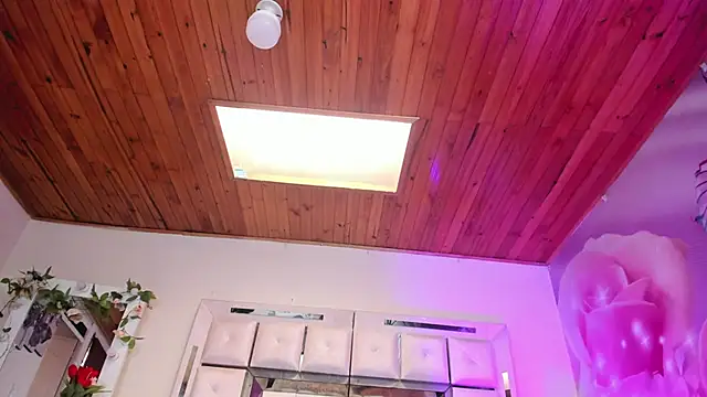 Yelena_mutiz's cam snapshot