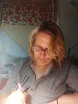 Forest-Lady's cam snapshot