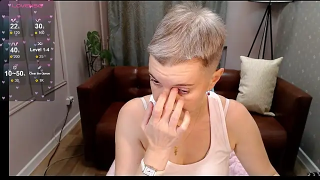 Cutie_Erikaa1's cam snapshot