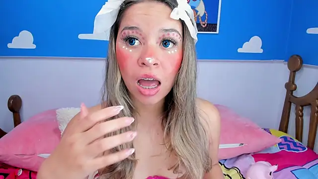 miss__evolet's cam snapshot