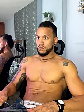 ARON_TAYLER01's cam snapshot