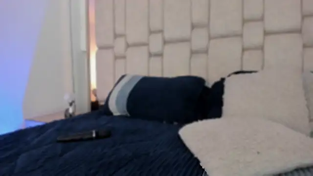 EmmaBeel's cam snapshot