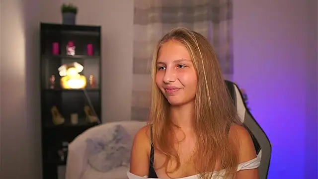 emmie_murray's cam snapshot