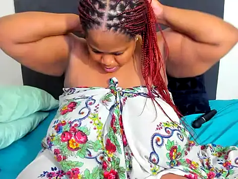 ThickLeeyanaXX's cam snapshot