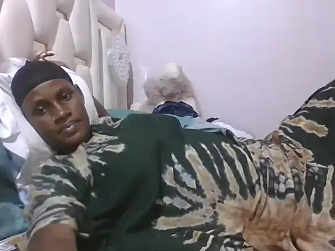 Horny_slut23's cam snapshot