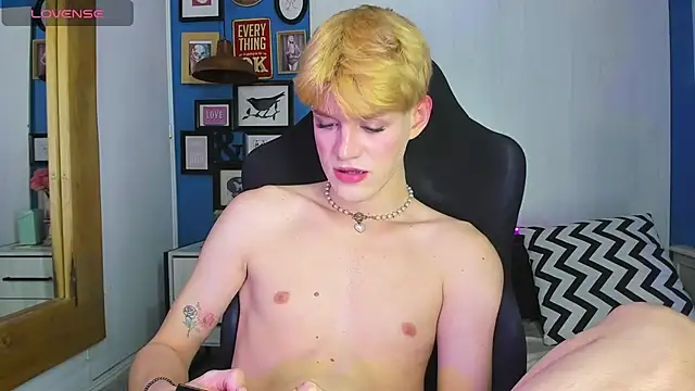 VladHellsing4's cam snapshot