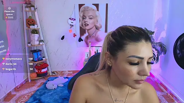 SALOOMEE__'s cam snapshot