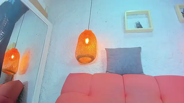 emiily_s's cam snapshot