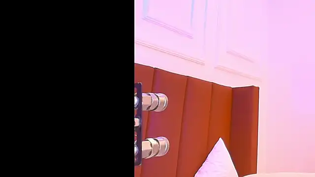 Luna_monroe_'s cam snapshot