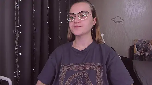 MissBrightShine's cam snapshot