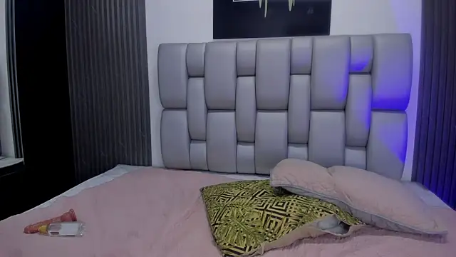 angeline_bleak's cam snapshot