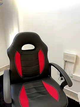 Kiram_044's cam snapshot