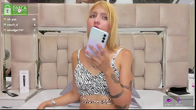 daniiela_beteche777's cam snapshot