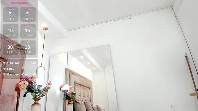 karolebonyy's cam snapshot