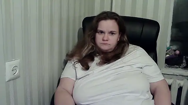 HarmonyKarera's cam snapshot