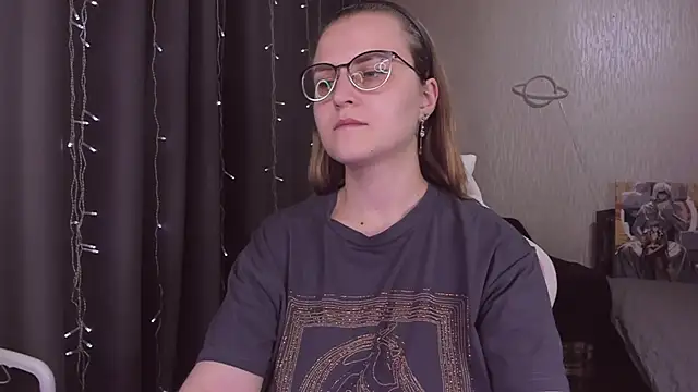 MissBrightShine's cam snapshot