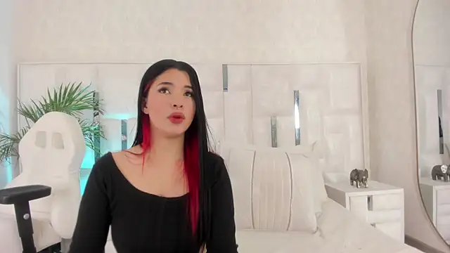 im_nika_'s cam snapshot