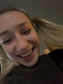 Lia__Love's cam snapshot