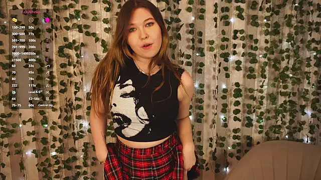 cheeky_cherry_juice's cam snapshot