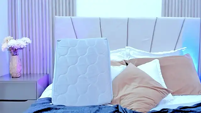 Victoria_Beaumont's cam snapshot