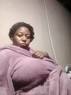 bustyboobs27's cam snapshot