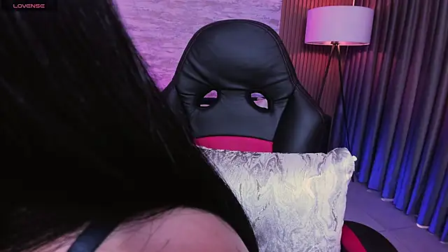 Gia_lowry's cam snapshot