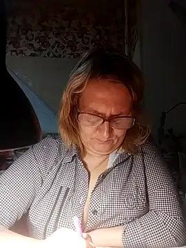 Forest-Lady's cam snapshot