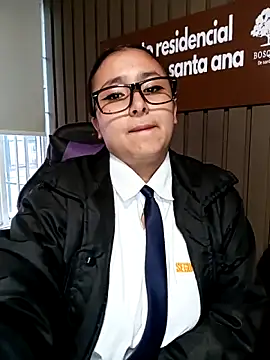 Cute_Penelope's cam snapshot