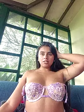 Lunaluxe1001's cam snapshot