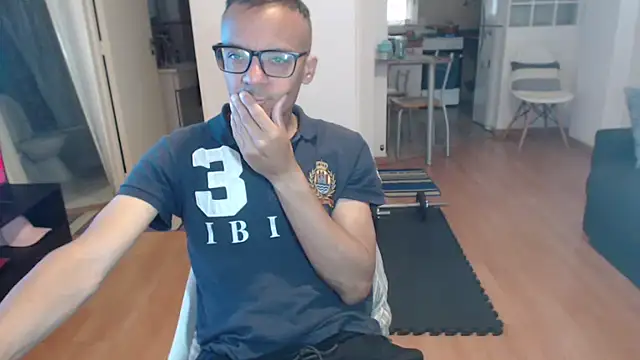 guachin_hunk's cam snapshot