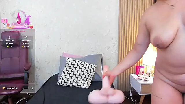 taylor_bennet's cam snapshot