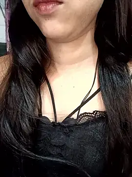 Queen_Pooja7's cam snapshot