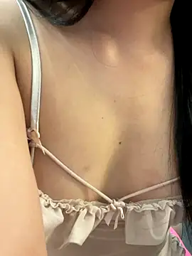 Knorr_Vietnams's cam snapshot