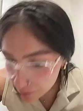 Alyha_Cortes's cam snapshot