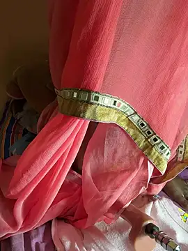 Sexyhotyrani's cam snapshot