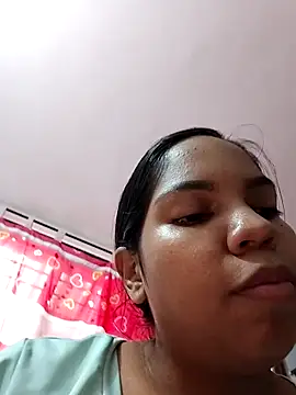 CloeeHills_'s cam snapshot