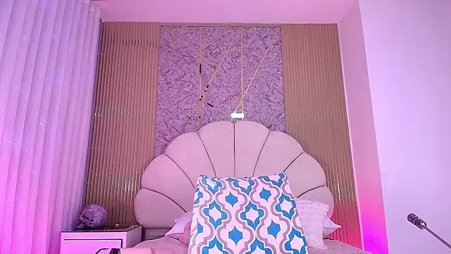 aisha_sh's cam snapshot