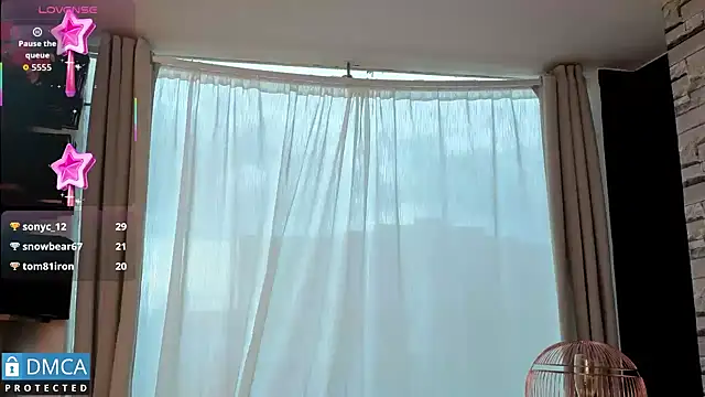 leidy_morales_'s cam snapshot