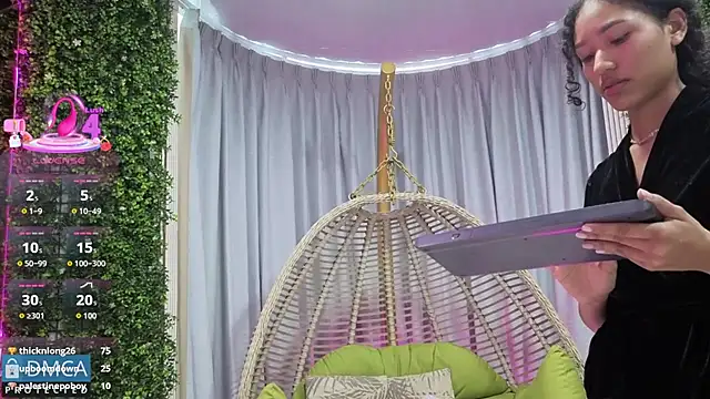 Kiara_Zahiri__'s cam snapshot