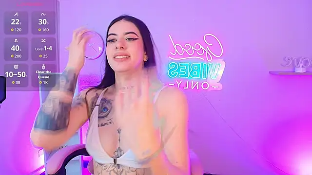 Alice_Vixen's cam snapshot