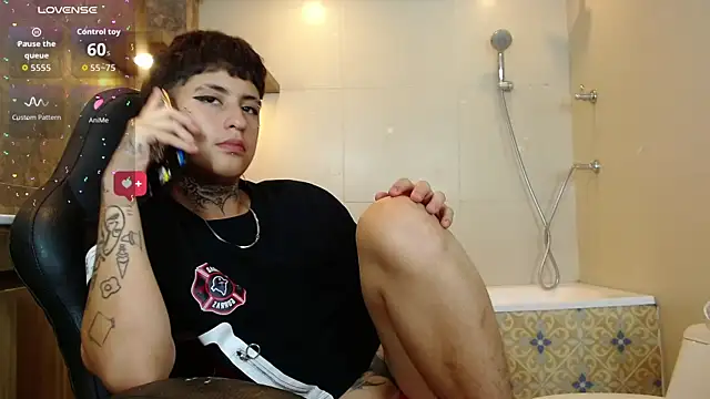 Ethan_lennox's cam snapshot