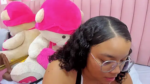 ISABELLA_020's cam snapshot